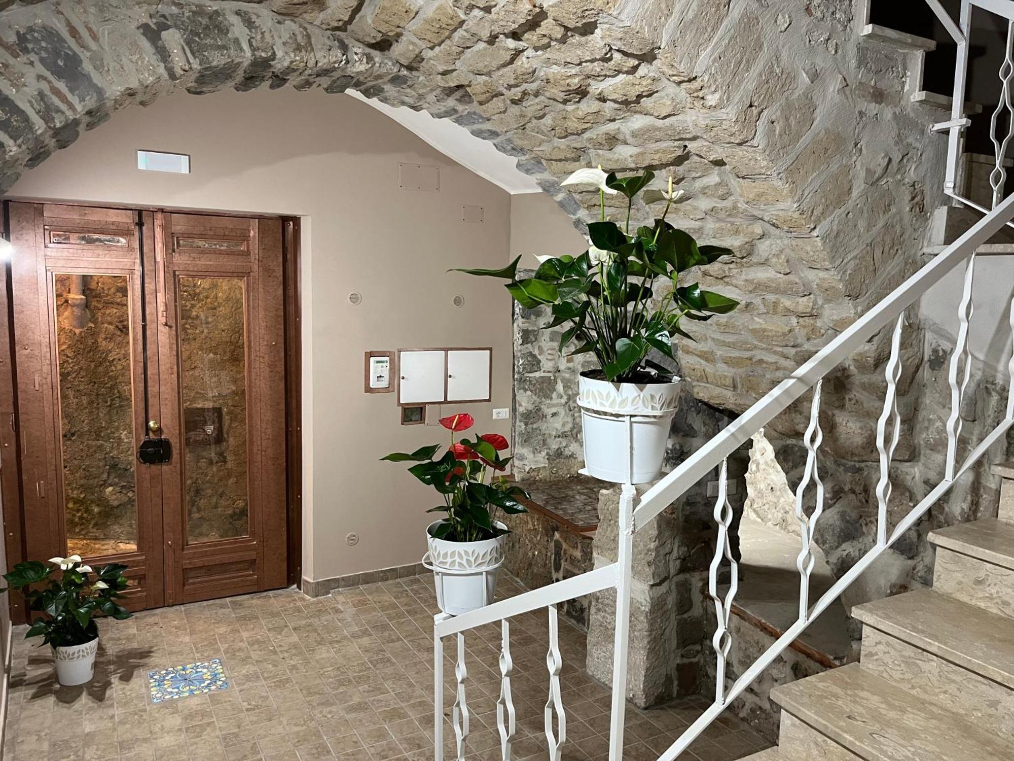 Palazzo De Matteo Bed & Breakfast *